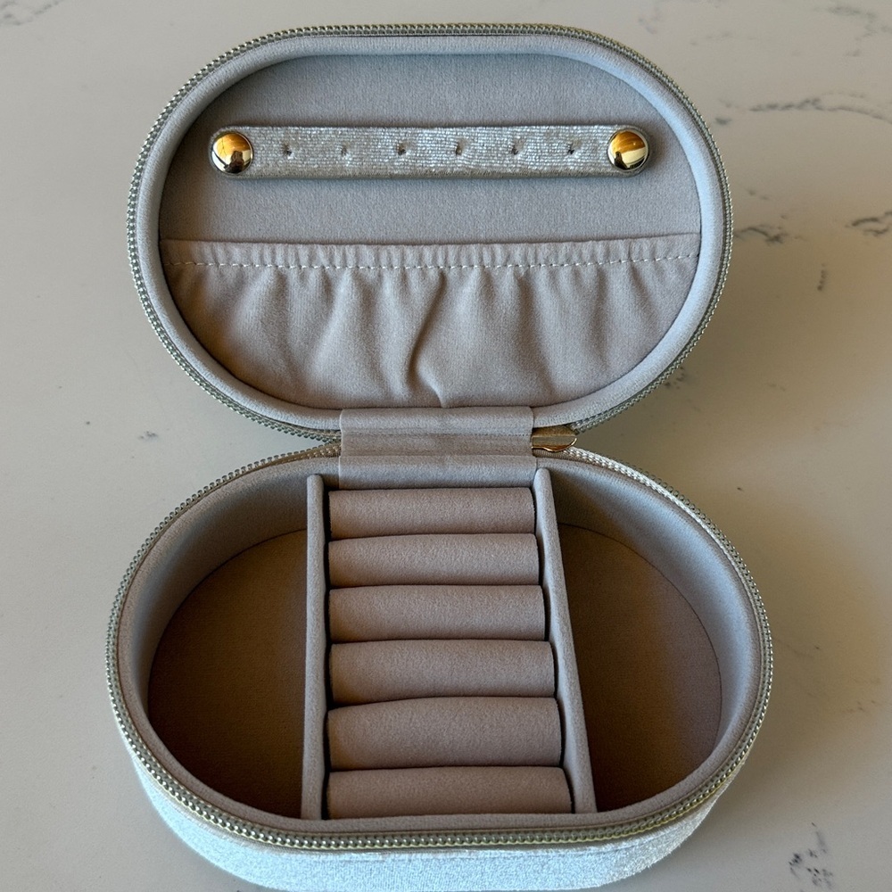 Travel Jewelry Organizer Zippered Storage Case NEW